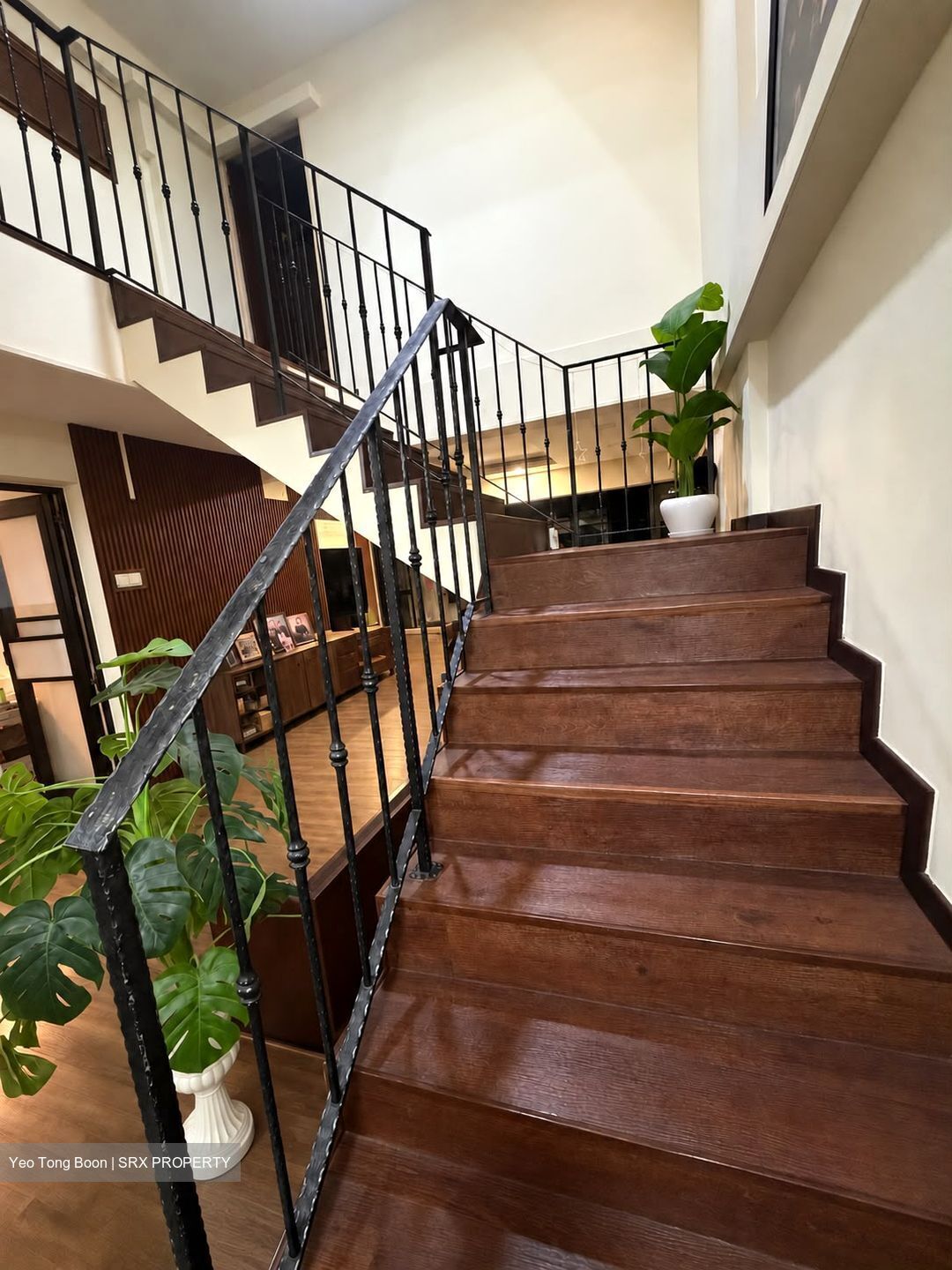 Blk 558 Jurong West Street 42 (Jurong West), HDB Executive #634587861